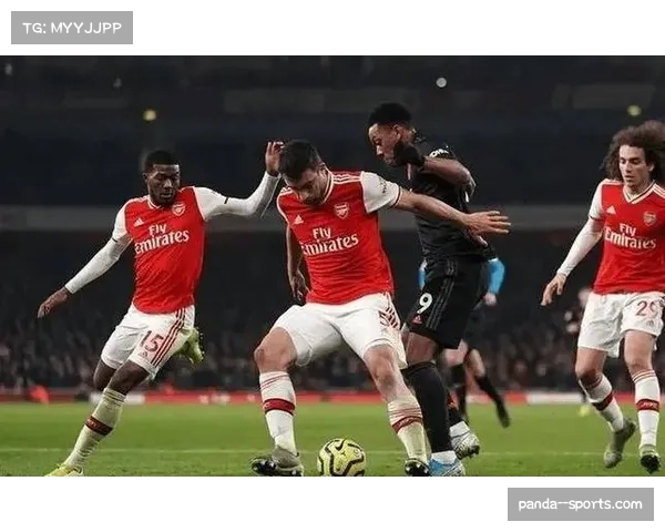 枪手倒三角回传创40次机会 成英超破解密集防守利器